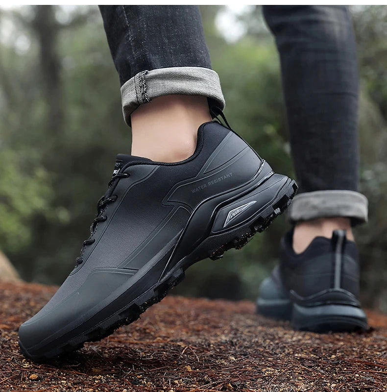 Bigger size Waterproof Anti-Skid hiking and train running shoees